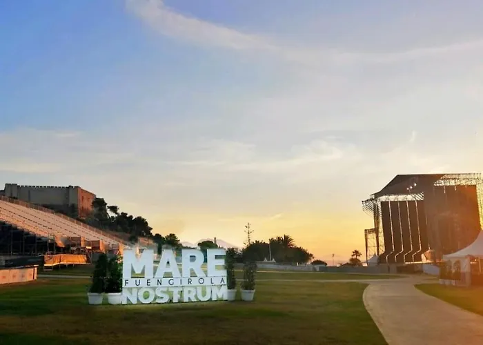 Boutique Miramar Playa, Garaje Opcional פואנגירולה